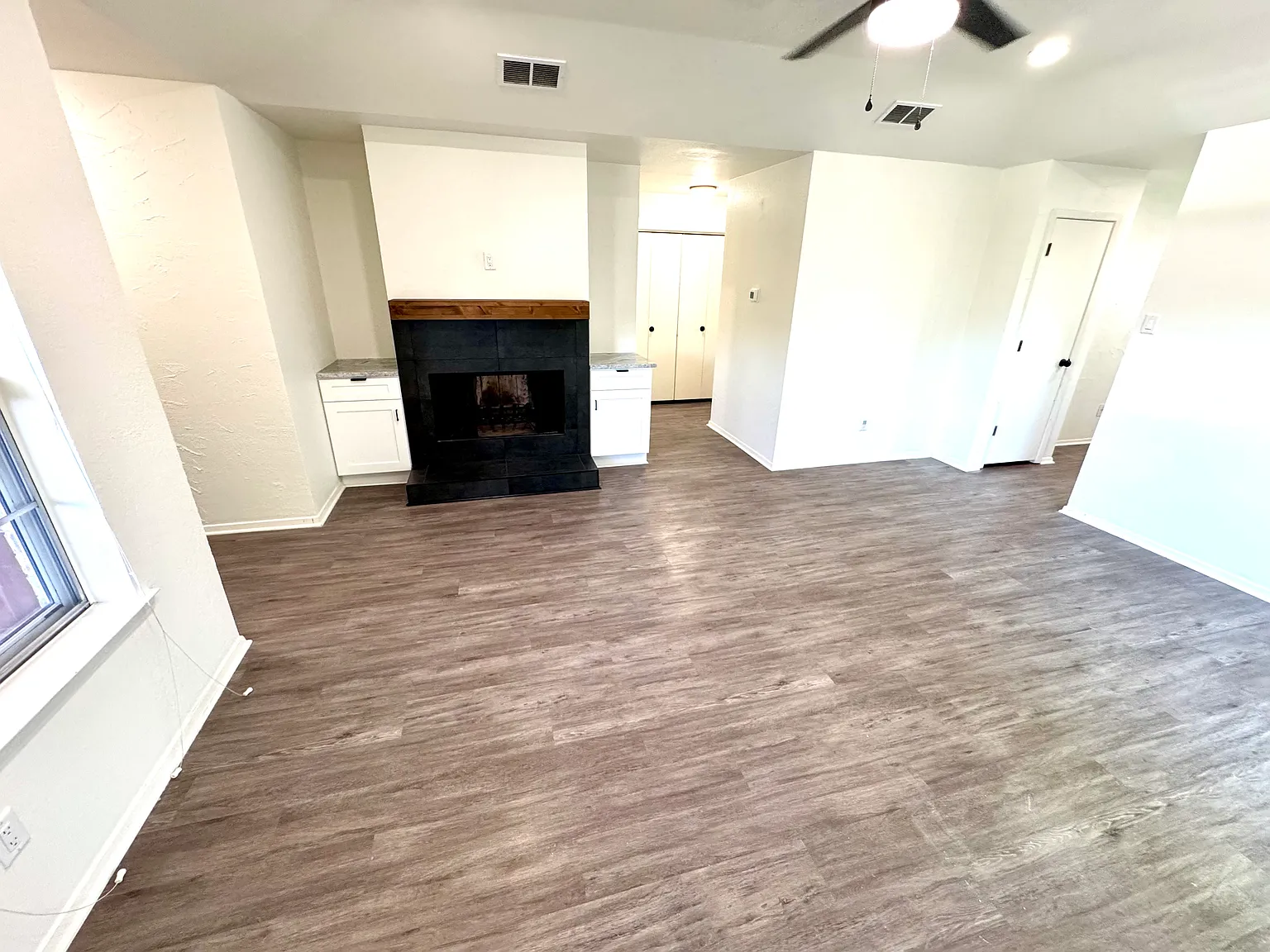 Newley Renovated 2 Bed / 1 Bath Brick Home for Rent Available May 1st! — Photo 3