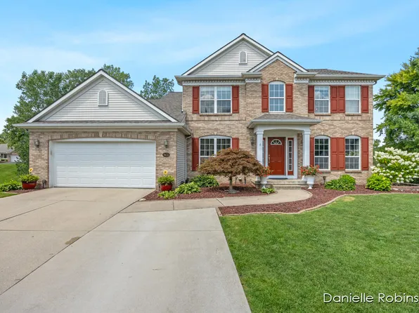 5431 Longwood Ct SE, Ada, MI 49301