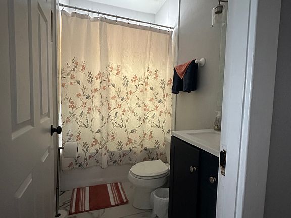 5th image of 6707 Bartmer Ave #2