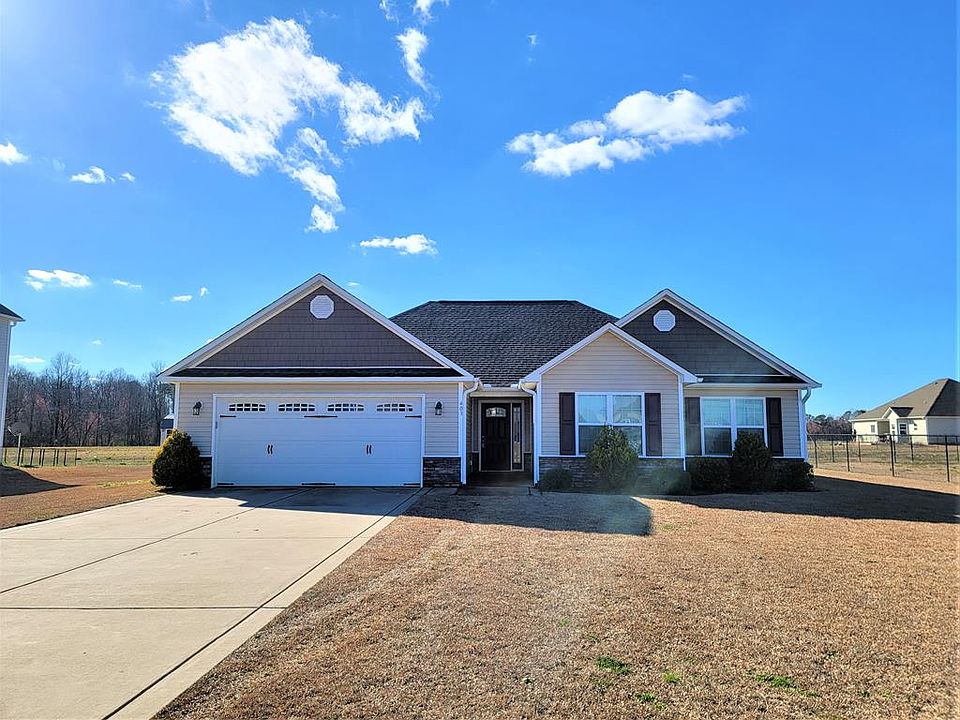 1st image of 403 Bunning Dr