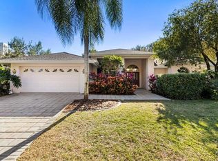 4490 Oak View Dr, Sarasota, FL 34232