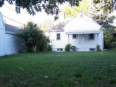 2 bed, 762 sqft, $1,295 — Photo 2