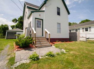 123 7th St, Bangor, ME 04401