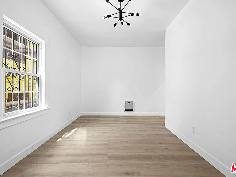 1246 N Formosa Ave — Photo 15
