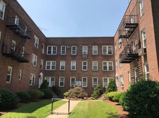 126 Hackett Pl #A101-101, Rutherford, NJ 07070