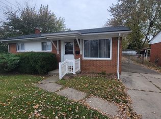 30449 Grandview Ave, Westland, MI 48186