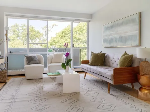 29 Concord Ave APT 704, Cambridge, MA 02138