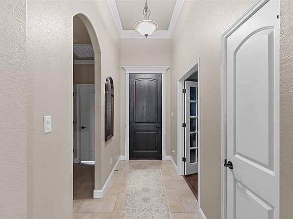 4th image of 2109 Blackjack Dr