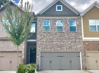 1919 Paxton Ridge Ct, Lilburn, GA 30047
