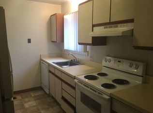 3362 Chelsea Cir, Ann Arbor, MI 48108