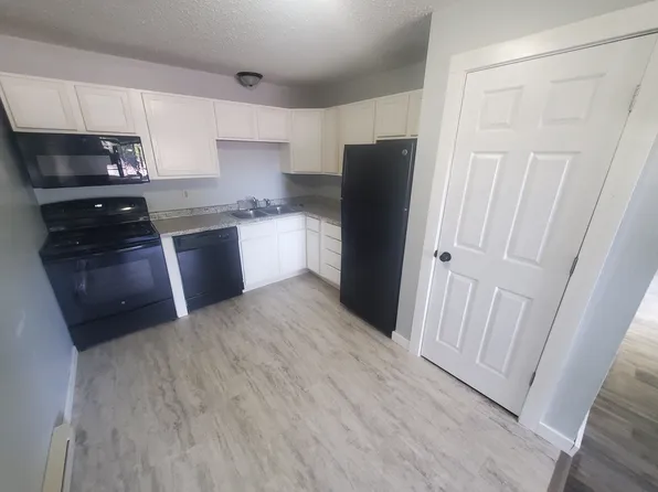 904 Hill St #214, Sparta, WI 54656