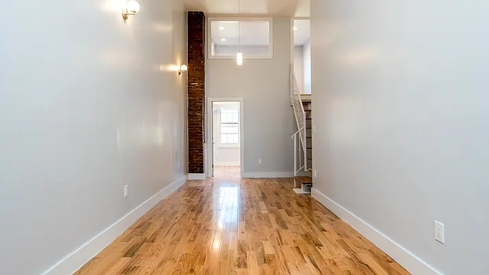 Rented by Nooklyn NYC LLC | media 35