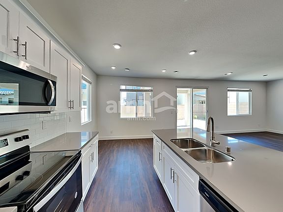 3rd image of 8899 Carmine Cob Ave