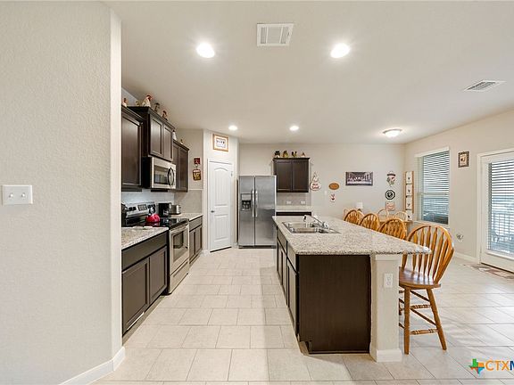 5th image of 2207 Flintshire Dr