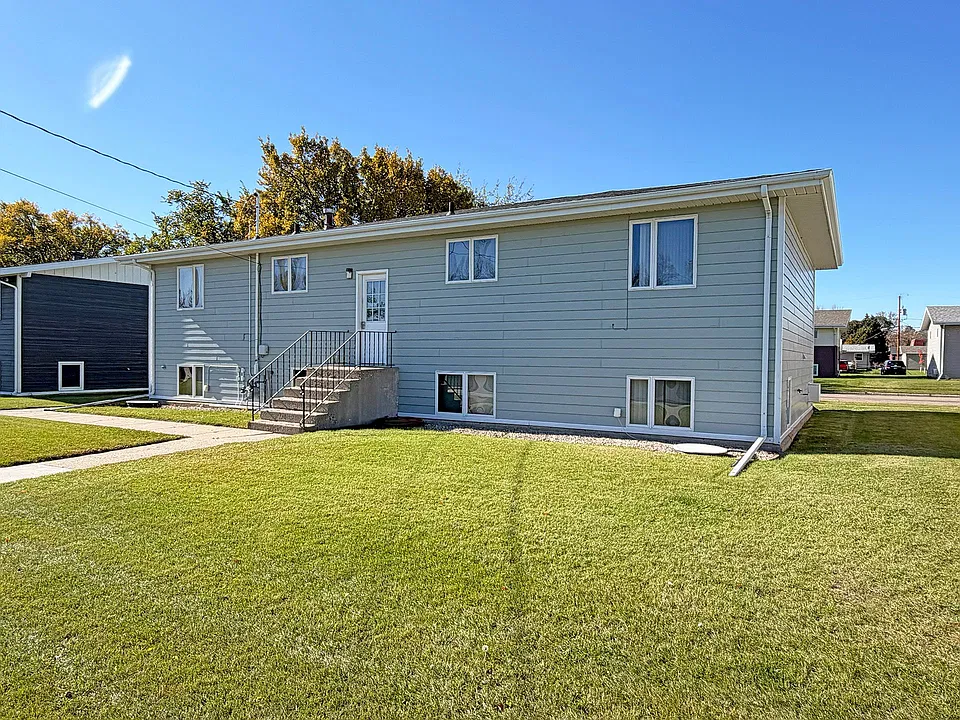 Cozy 4-Plex's Located on Minot's North Hill! 2028-2048 5th Street NW