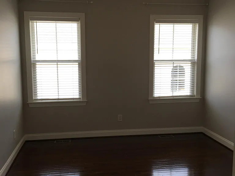 2118 Hartfords Bluff Ln — Photo 20