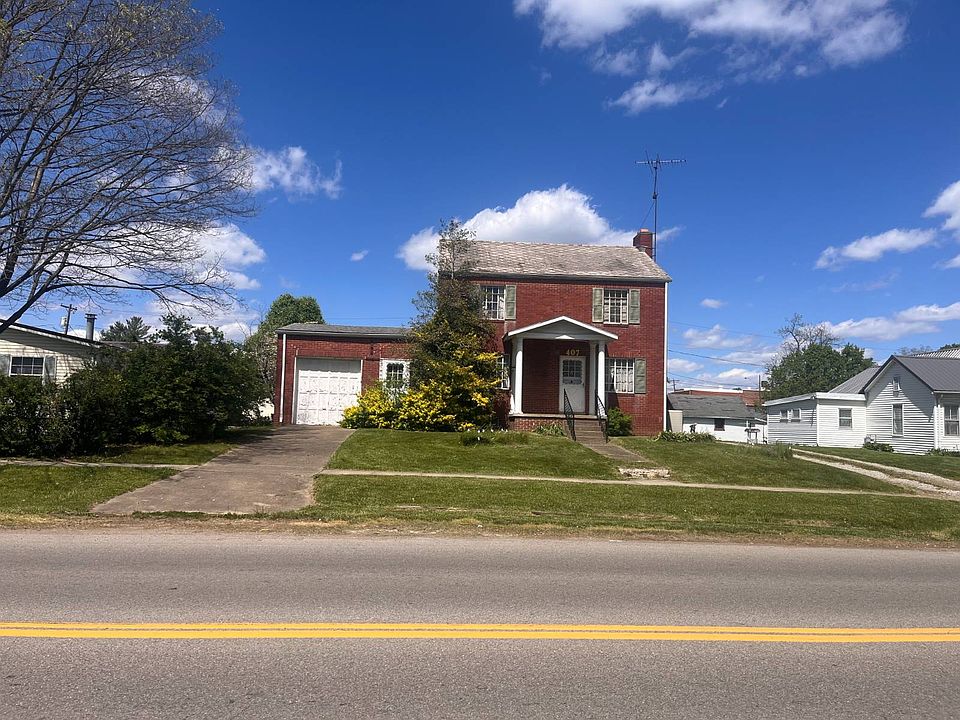 1st image of 407 W Main St