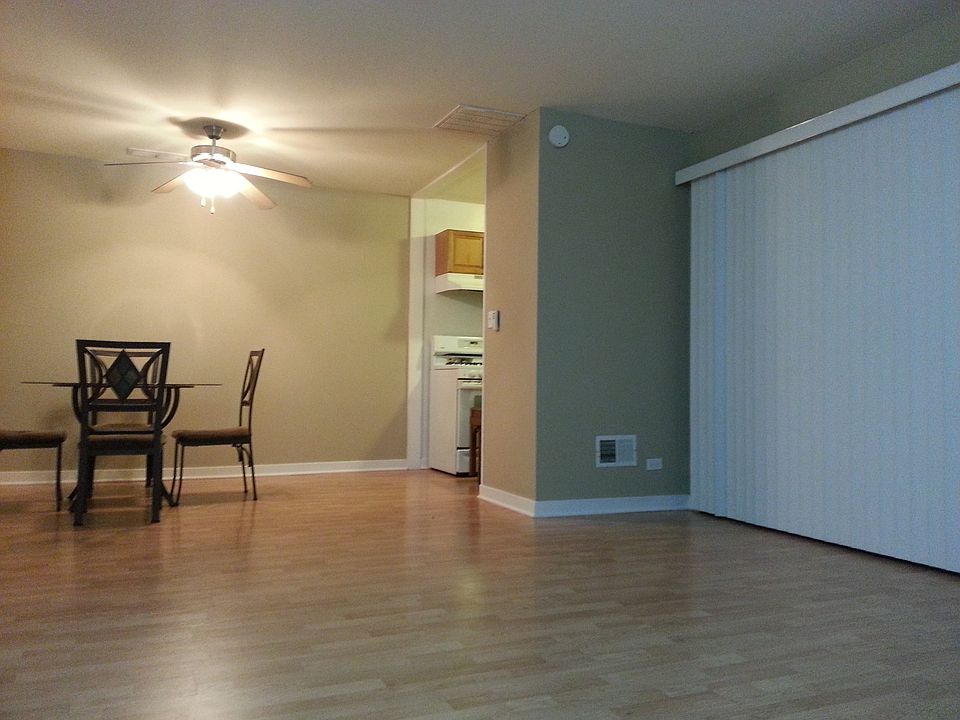 1st image of 1805 Queensbury Cir