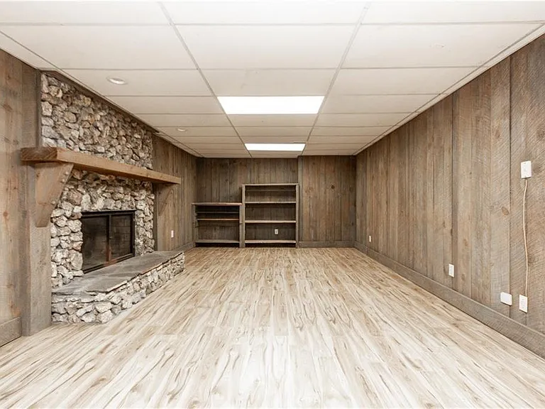 1365 Timberland Dr SE — Photo 37