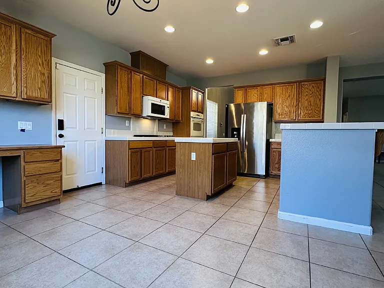 7826 Lahontan Ct — Photo 10