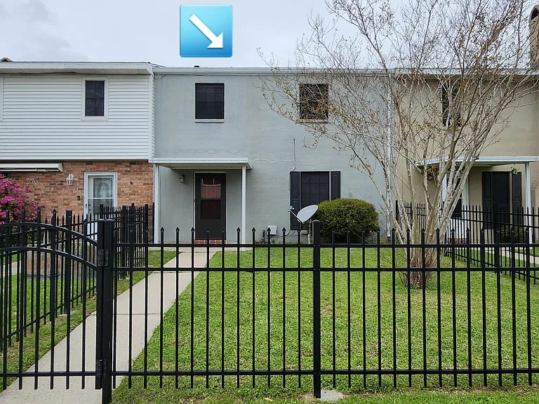 403 Bell Downs Dr — Photo 2