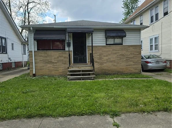 3684 E 144th St, Cleveland, OH 44120