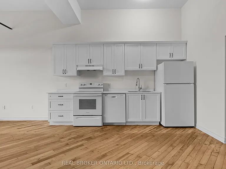 150 Mill St #116 — Photo 14