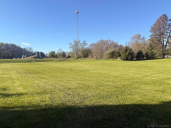 4th image of 11516 Territorial Rd