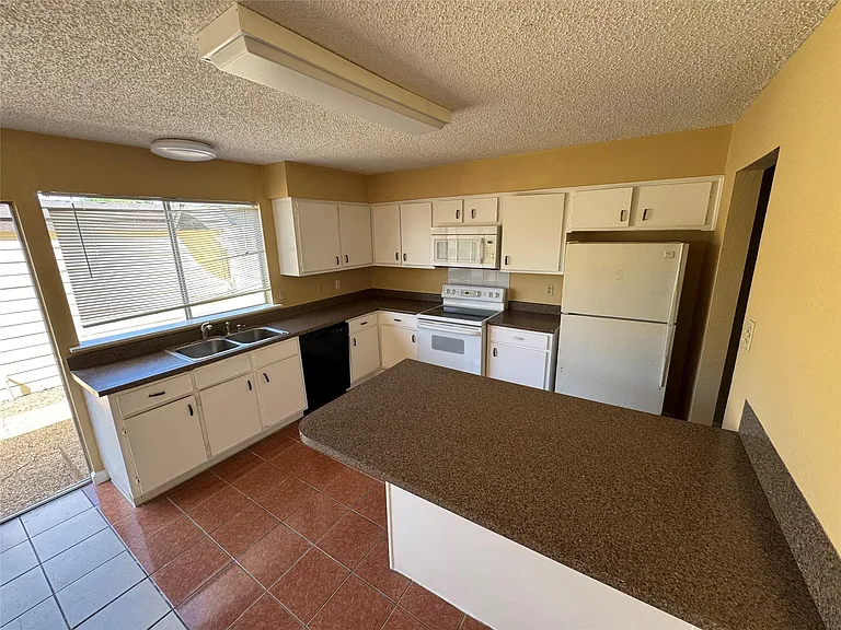 7170 S Dairy Ashford Rd — Photo 15