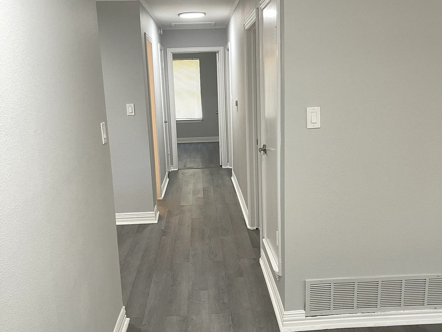 709 Barnes St — Photo 3