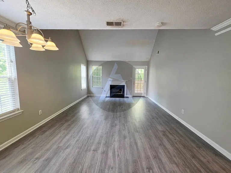 1423 Shiloh Way NW — Photo 8