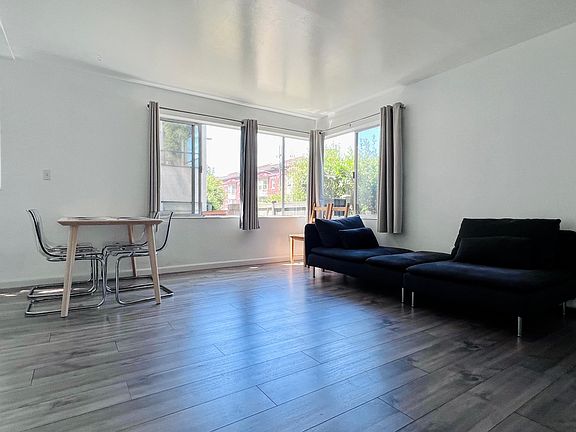 2nd image of 523 E Denny Way #4