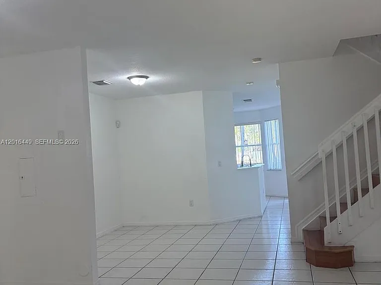 8525 SW 165th Pl #8525 — Photo 2