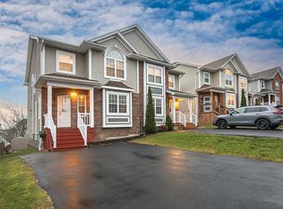 18 Outrigger Cres, Halifax, NS B3M 4V8