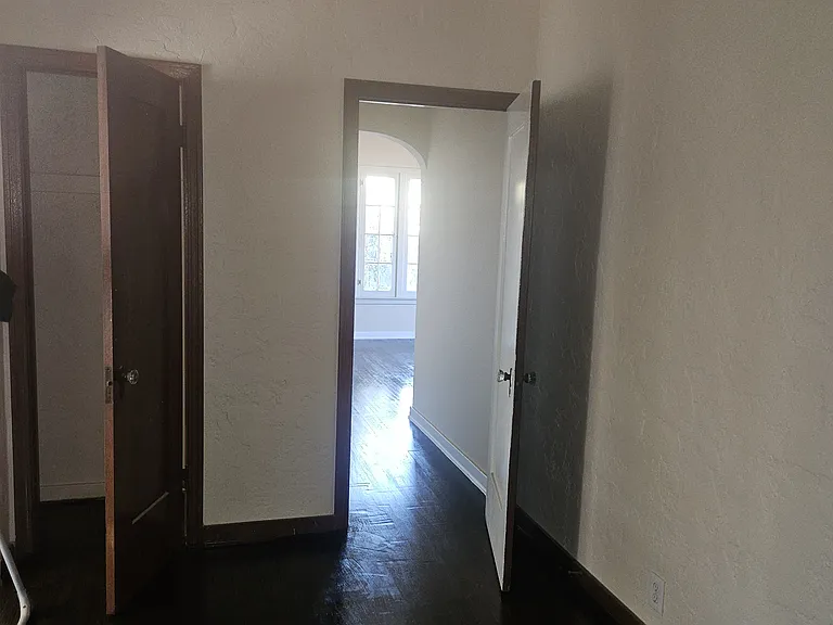 1460 S Holt Ave — Photo 19