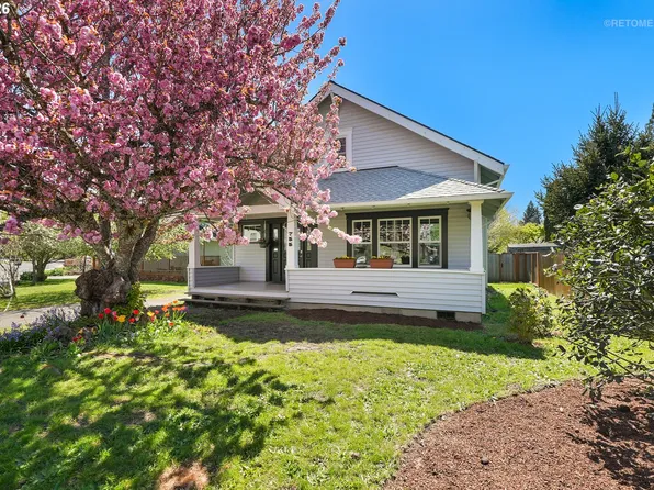 755 NW Wallace Rd, McMinnville, OR 97128