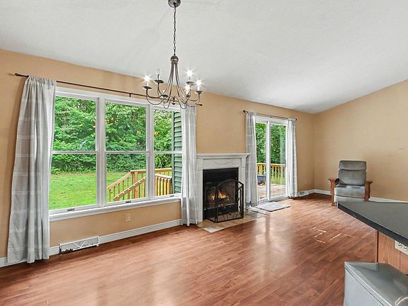 4th image of 935 Wattles Rd N