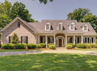 121 Page Rd, Nashville, TN 37205