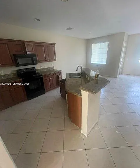 1992 Nassau Dr #- — Photo 5