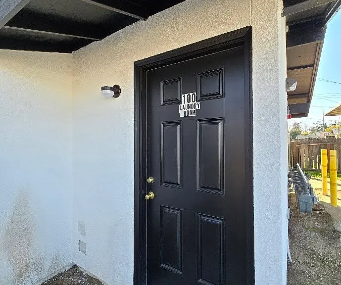 1120 E Fedora Ave #103 — Photo 2