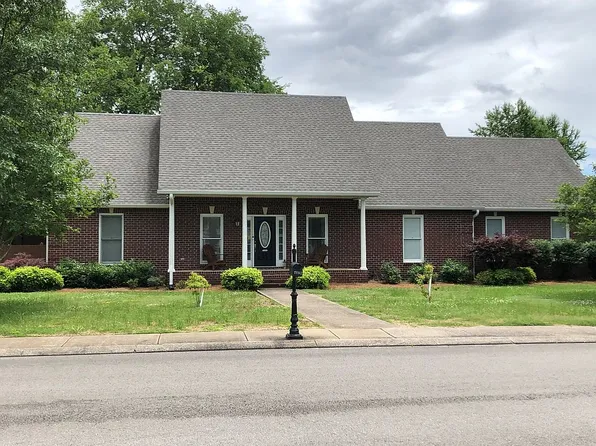 1702 Pennington Dr, Murfreesboro, TN 37129