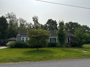 N1360 Moss Dr, Genoa City, WI 53128