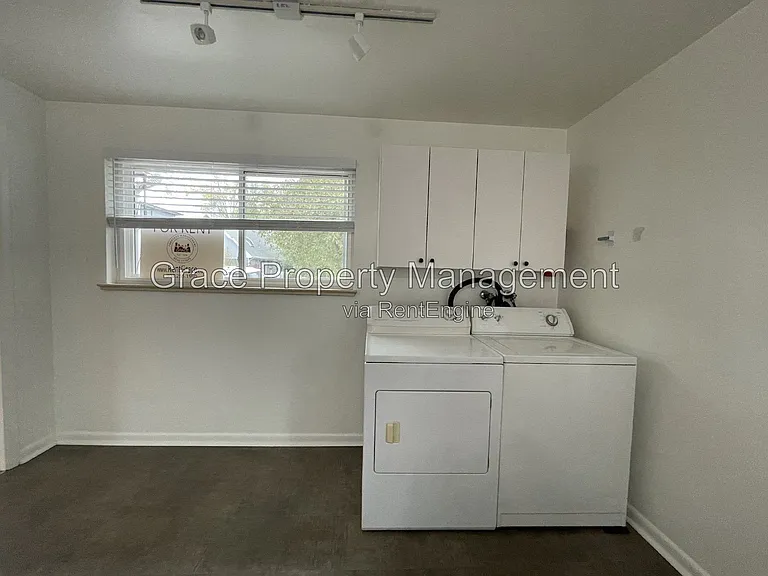3540 S Corona St — Photo 8