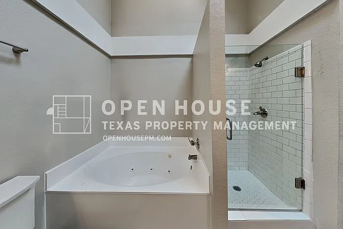 7864 Maiden Ln — Photo 14