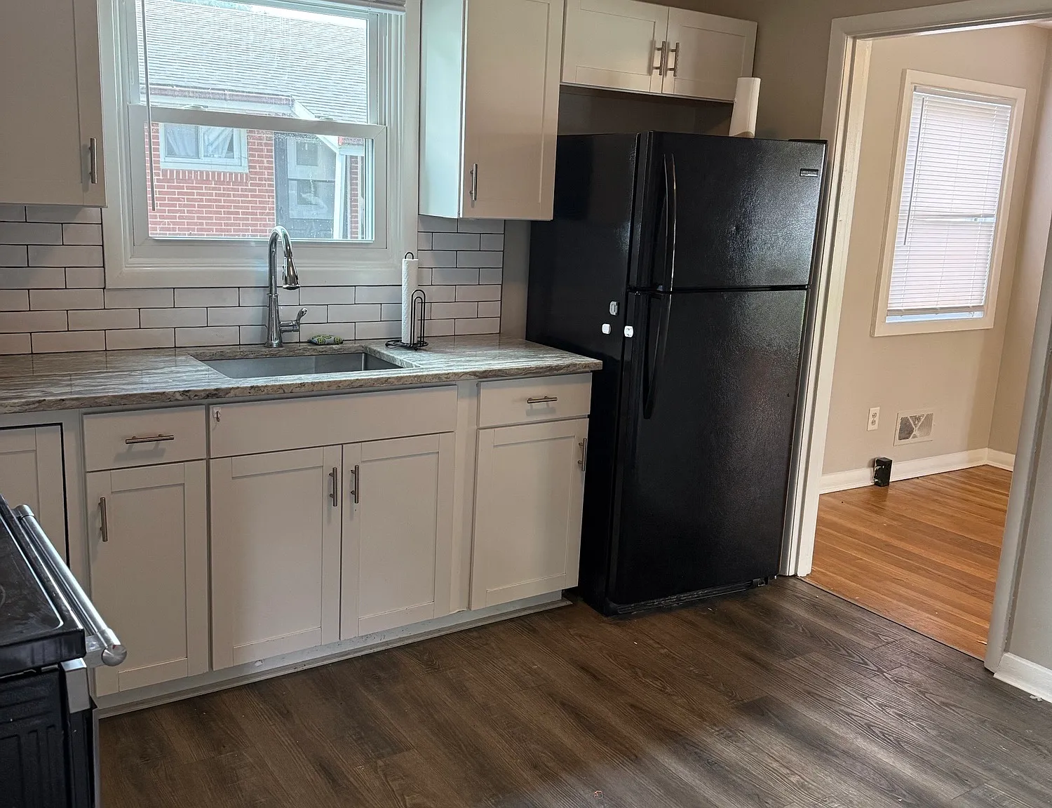3 bed, 1050 sqft, $1,200 — Photo 4