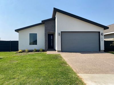 102 Canyon Oak Dr, Laredo, TX, 78045