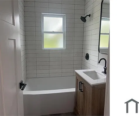 3 bed, 1300 sqft, $2,000 — Photo 3