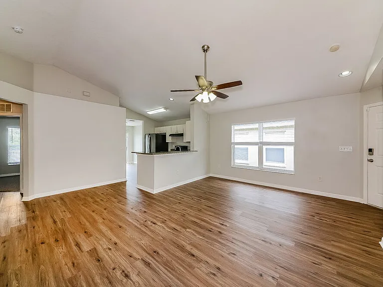 727 Cristelle Jean Dr — Photo 4