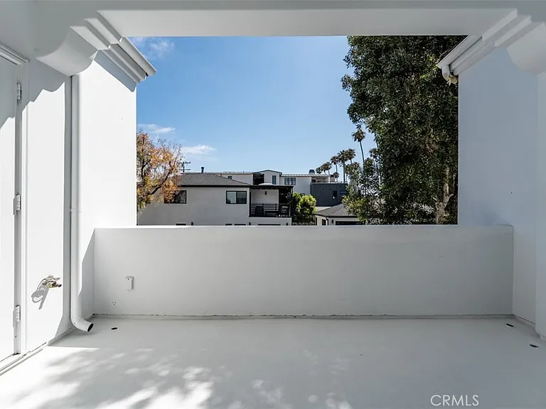 2830 2nd Ave — Photo 34