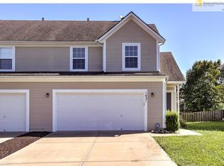 1421 S 5th St E, Louisburg, KS 66053